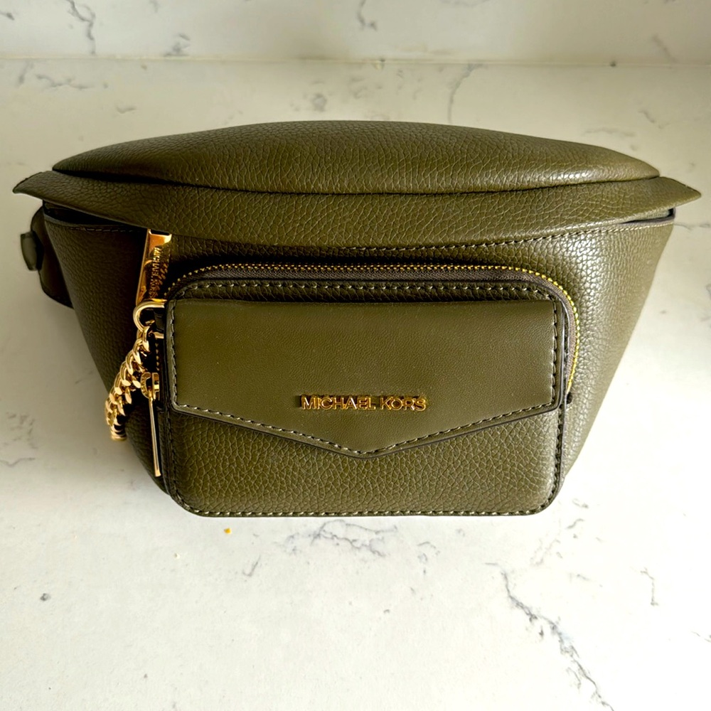 NWOT Michael Kors crossbody. Beautiful rich green with gold accents.
